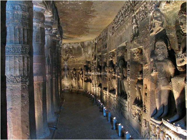 http://lifestyle.iloveindia.com/lounge/images/ajanta-caves-1.jpg