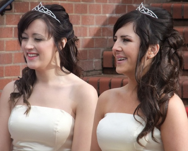 Hairstyles For A Bridesmaid - Easy To Do Bridesmaid Hairstyles